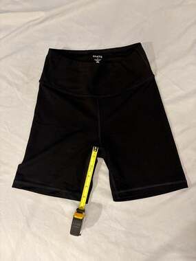 Mate size small biker shorts